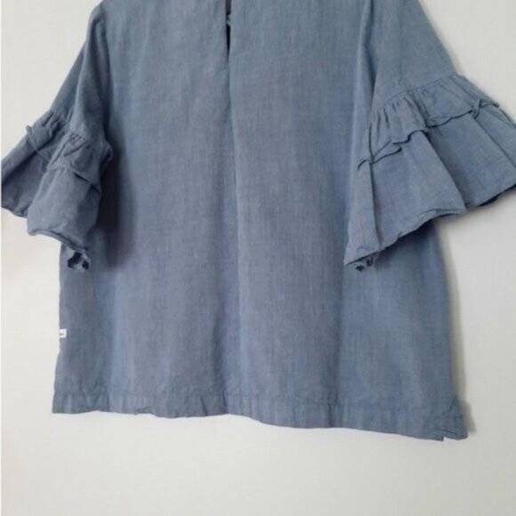 PEPPERMINT Chambray Blue Ruffle Short Sleeve Top Sz M - Picture 5 of 5